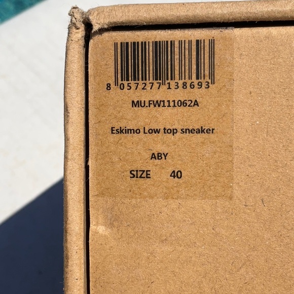 MOU - Eskimo Low Top Sneaker in Abyss & Vanilla Mix New In Box Size 40 - Picture 15 of 15